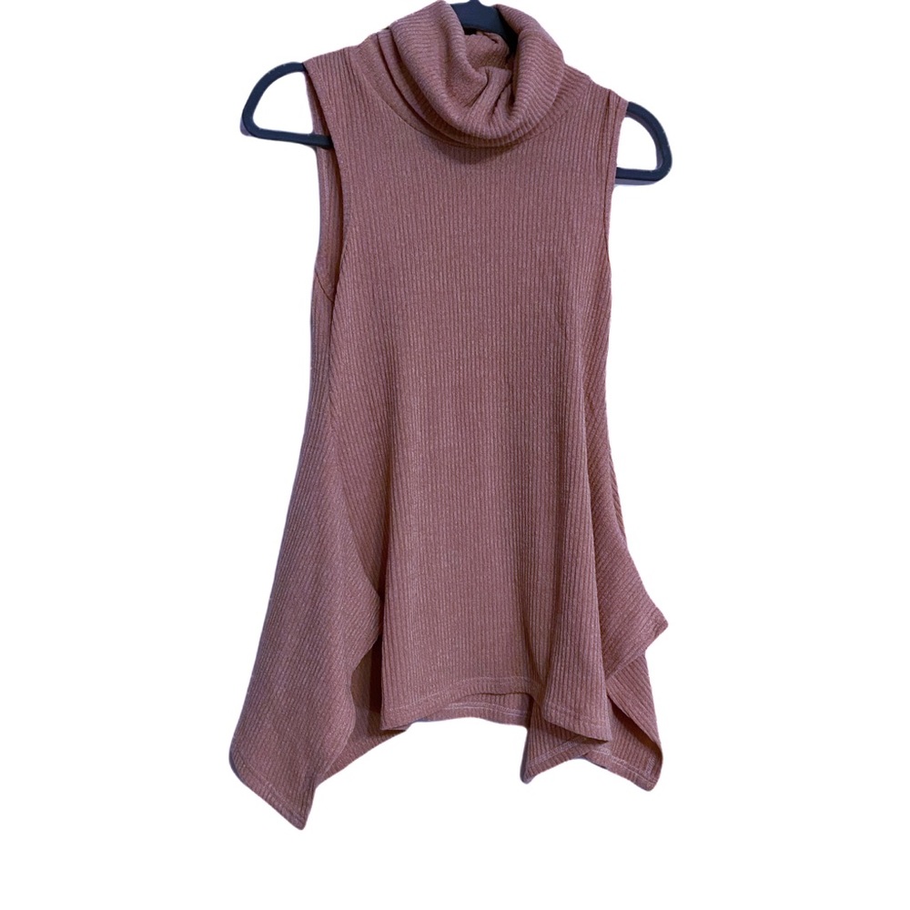 SOPHIE & KATE Sleeveless Turtleneck Sweater